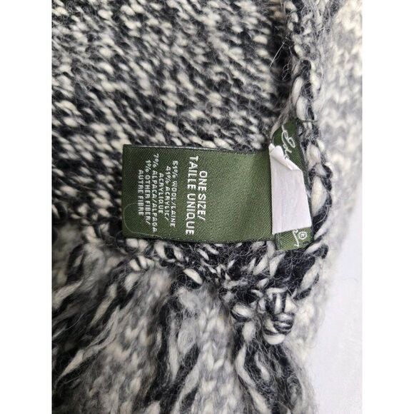 Cozy Winter Knit Scarf With Fringe Edges  One Size  Acrylic & Wool Blend - Picture 3 of 7